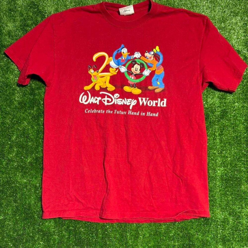 Disney Men's Red T-shirt